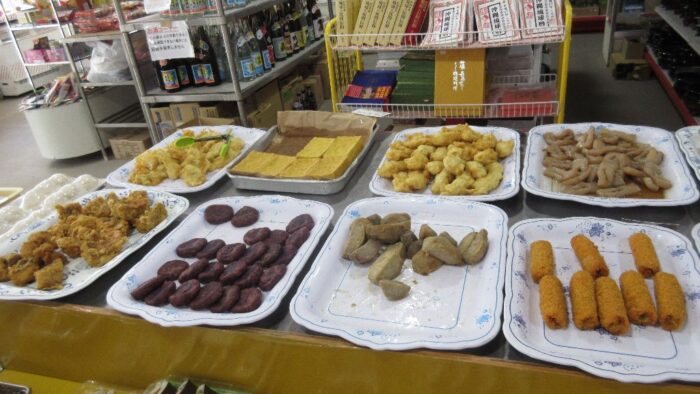 清明祭（シーミー）の準備は仲村商店で・・・旧ふてんま市場 ☎０９８－８９２－３２５３
