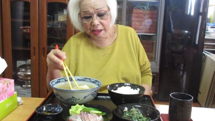 琉球料理は・・・渡口初美の店「まんがん」で