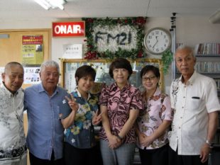 島尻安伊子さん大城バネサさん