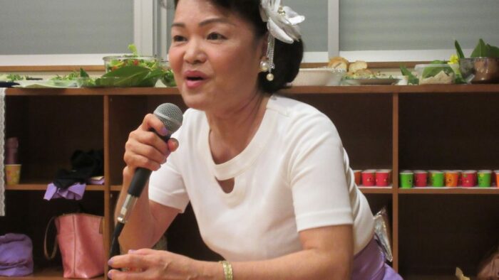 糸山ゆり子さん熱唱(*^_^*)・・・稲葉先生出版記念懇親会にて