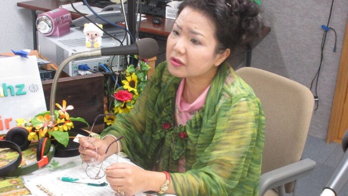 毎月第４金曜日１２時オンエアー「ゆき姫参上！貴方は時の人」