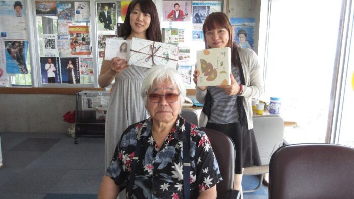 パーソナリティーマコさん(^^♪・・・毎週月曜日11時～11時15分オンエアー