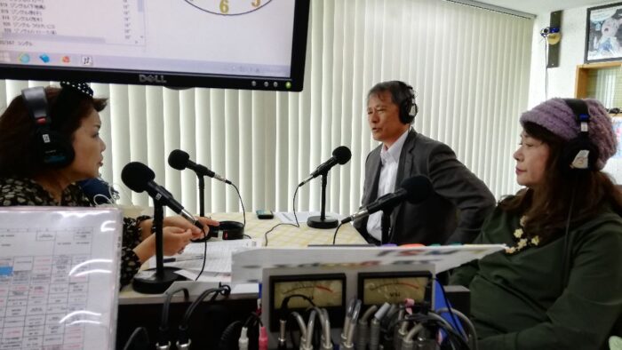 番組名「ゆき姫参上！貴方は時の人」ゲストは行政書士與座忠さん、癒しの楽器琉球かれん米須留美子さん！