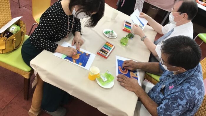 名嘉村クリニックオレンジカフェ日々是好日・・・芸術の秋です。造形美術！