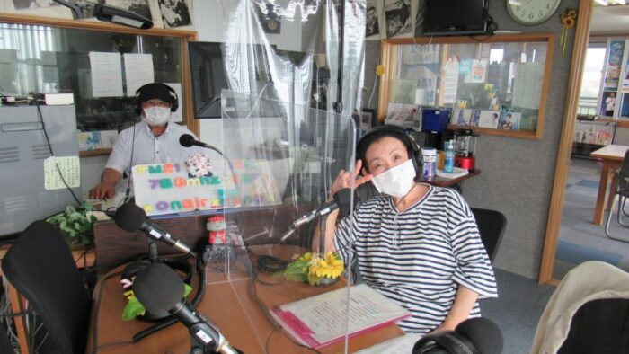 毎週木曜日9時～10時30分オンエアー「くまさんの歌の広場」