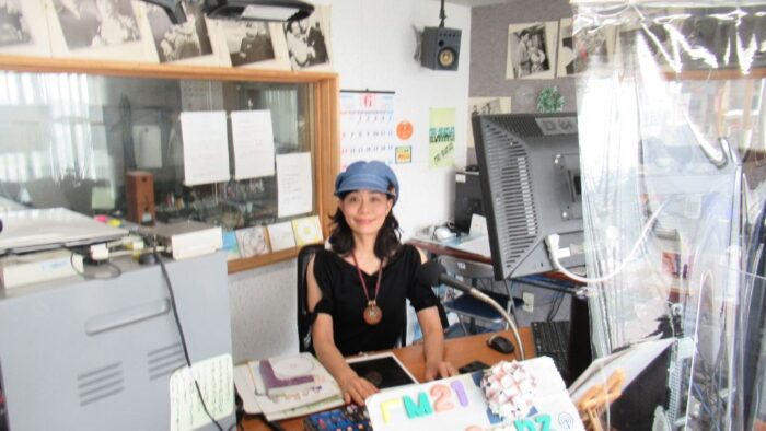 毎週水曜日１０時～１０時５０分ONAIR！「コミュニティ－プラザ」担当後藤尚子さん(^^)耳寄りな情報！素敵な音楽をお届けしてます。