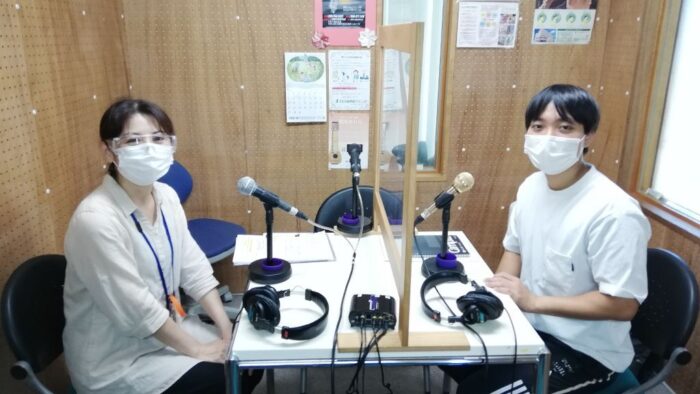 ９月放送分収録でした(*^^)v番組名「オレンジカフェ花便り」毎週日曜日１１時～１２時on－air！テーマ：若年性認知症治療と仕事の両立支援について！両立支援への取り組みはどんどん広がってます。