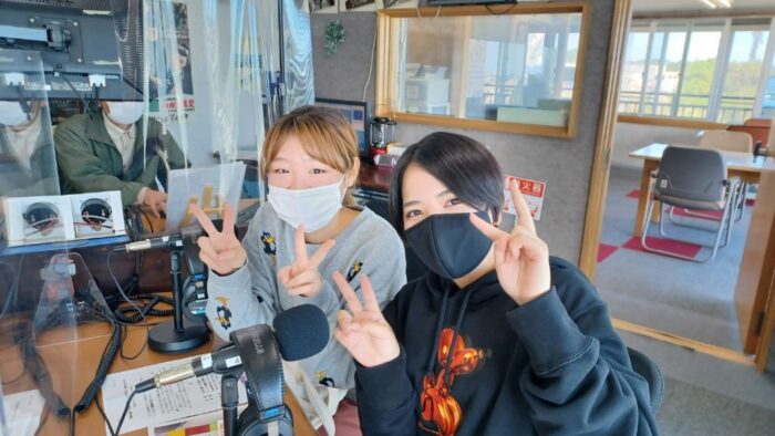 １１月２６日金曜日１０時～１０時５０分on－air「コミュニティープラザ」ゲストは沖縄写真デザイン工芸学校の皆さん(^o^)