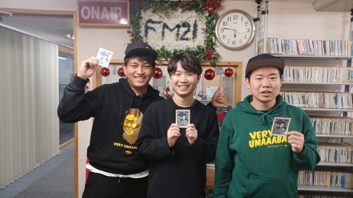 毎週月曜日１３時～１４時on－air(*^^)v番組名「ゆんたくラフテーナイト」１２月２７日は２２時～２３時特番お届けします(*^^)v