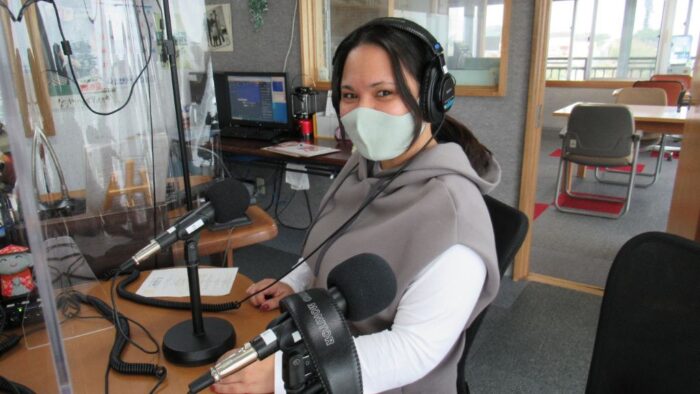 ２月４日（金）１０時～オンエアー「コミュニティプラザ」ゲストは大人の女性にご褒美タイム沖縄ローチョコレートABBUの白坂さん＼(^o^)／