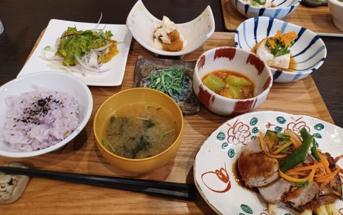 今週も美味しいランチは・・・経塚サンエー裏の「りゅう菜」で(*^^)v