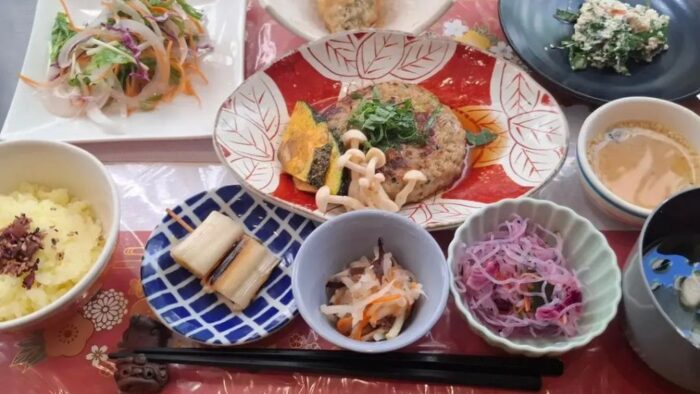 りゅう菜の美味しいLaunchタイムは月曜日〜土曜日１１時〜